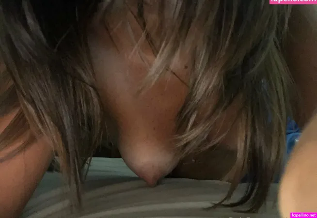 Alle996 OnlyFans Thumbnail #b2xybuZO0O