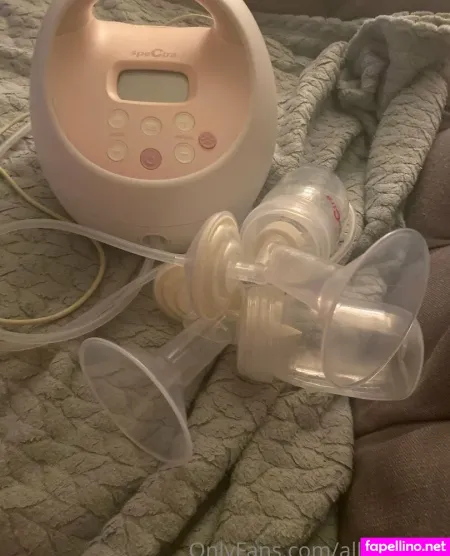 Allegramilk OnlyFans Thumbnail #dxzFsLl1ME