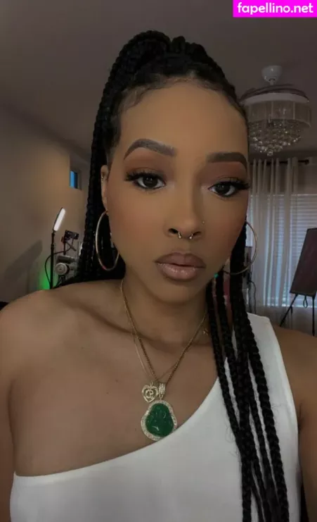 Alleyesondee OnlyFans Thumbnail #R03kMY5hzg