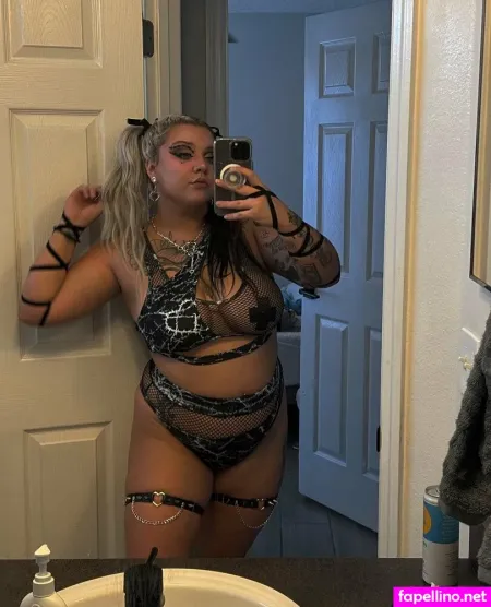 Alleyswonderland 1 OnlyFans Thumbnail #N7MBrDrrrA