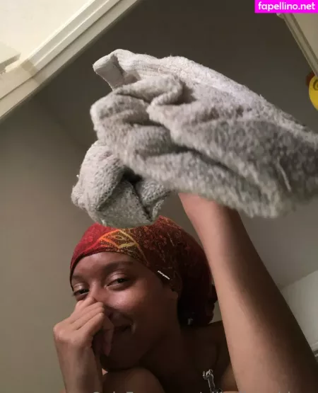 Allhailrgoddess OnlyFans Thumbnail #4KyAqnR9EB