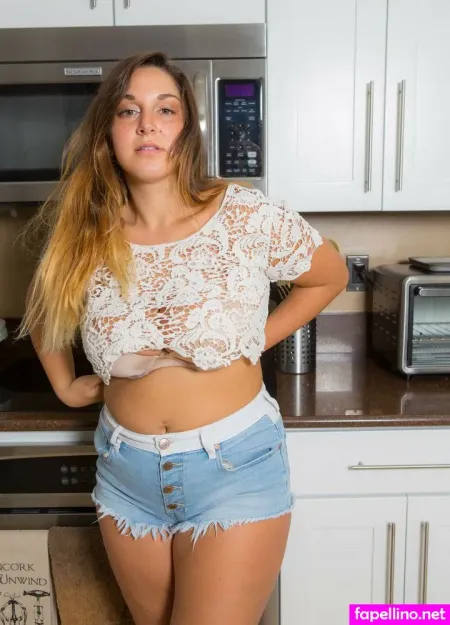 Allie Giovani OnlyFans Thumbnail #nFeDr68vJA