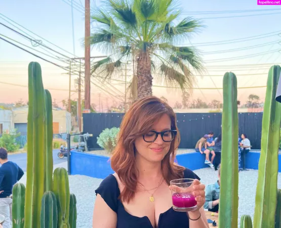Allie Goertz OnlyFans Thumbnail #CK1PbWnJ2V