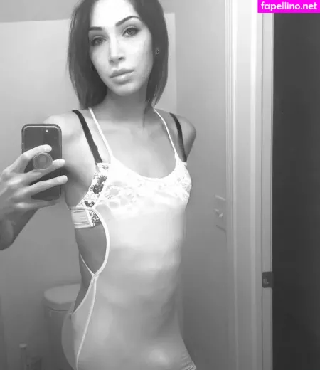 Allie Lilac OnlyFans Thumbnail #zRzuarmOgp