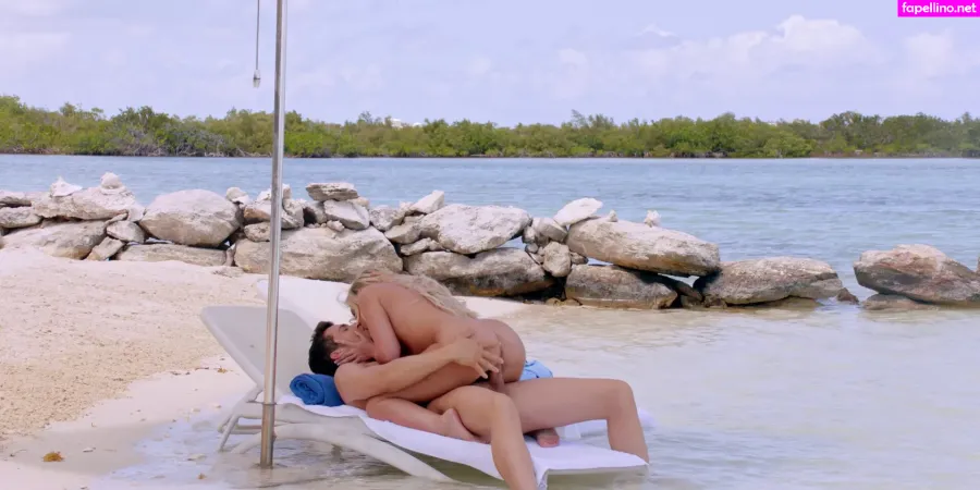 Allie Nicole OnlyFans Thumbnail #vMnTJkinp8