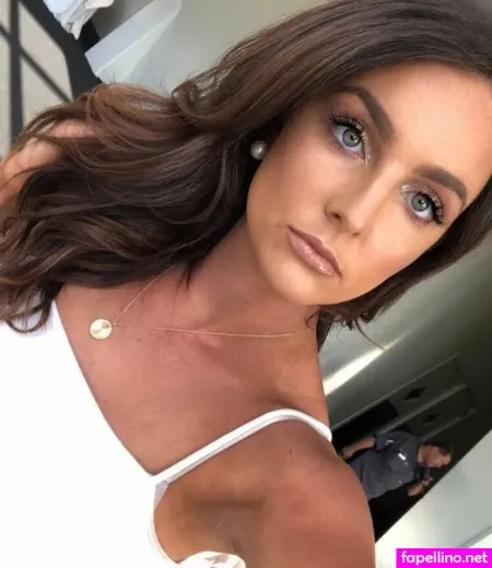 Allie Rosadino OnlyFans Thumbnail #680UtQogMv
