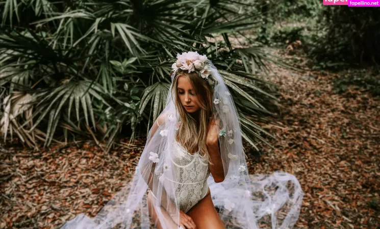 Allie Wes OnlyFans Thumbnail #EiHa4l2szD