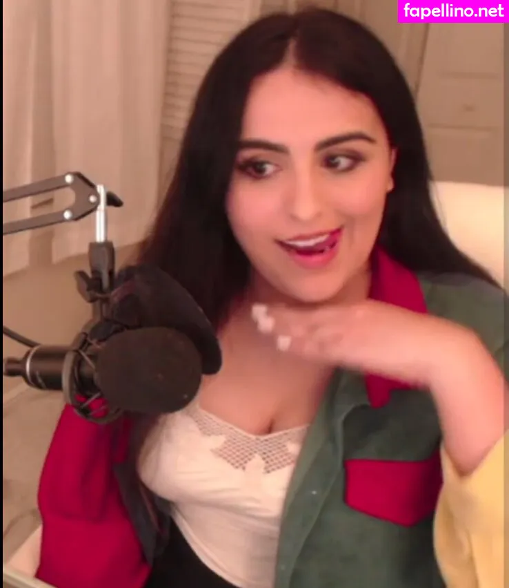 alliebeemac, alliemc3, b.allie Nude Leaked OnlyFans Photo #AEQeSPwvX1