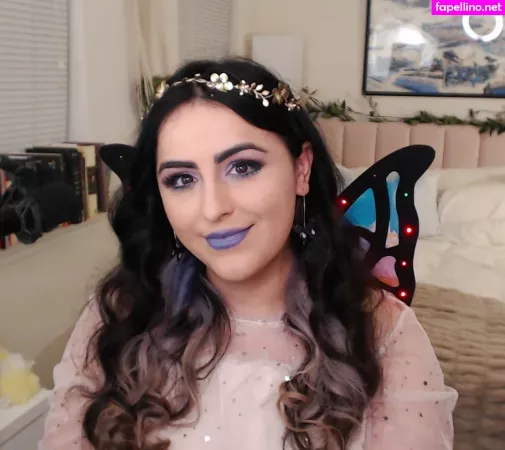 Alliebeemac OnlyFans Thumbnail #B5oVwA8IaA