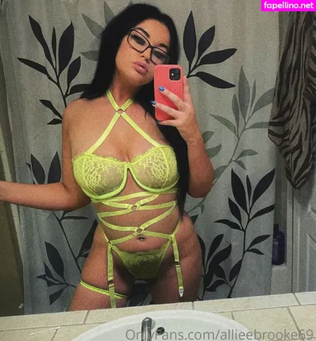 Allieebrooke69 OnlyFans Thumbnail #QXQmgJsg0o