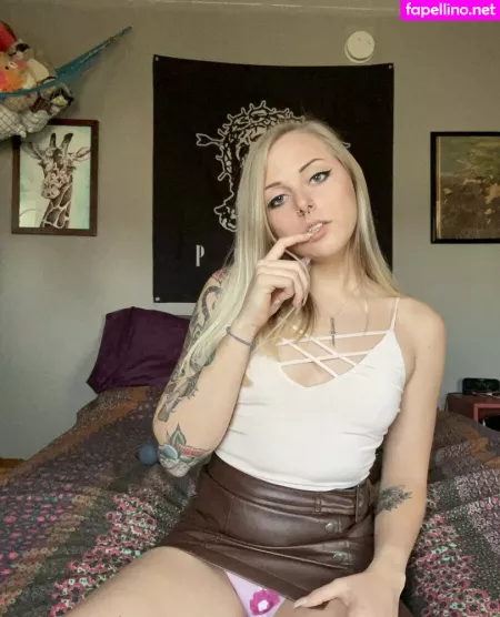 Alliekazam OnlyFans Thumbnail #ElH2Q8zcDg