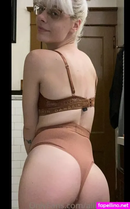 Allierae236 OnlyFans Thumbnail #fgNYULCtgM