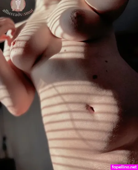 Alliereadsxsmut OnlyFans Thumbnail #bfE3GdACAv