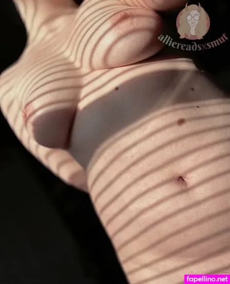 Alliereadsxsmut OnlyFans Thumbnail #nIbuXgu7k5