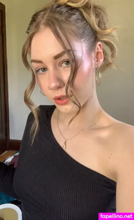 Allikitten OnlyFans Thumbnail #Pg01fpxbIj