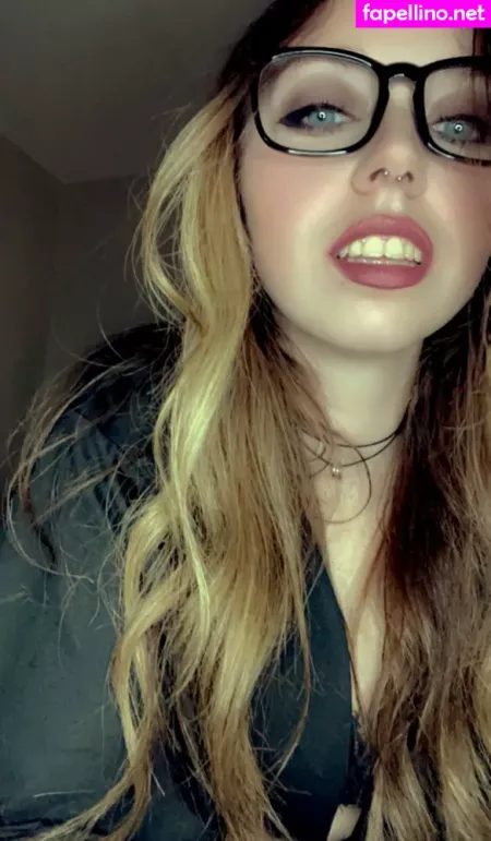 Allimoonaxxx OnlyFans Thumbnail #oYvRxswNDH
