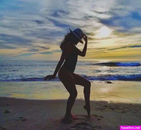 Allison Yellow OnlyFans Thumbnail #9dnTk4tzua