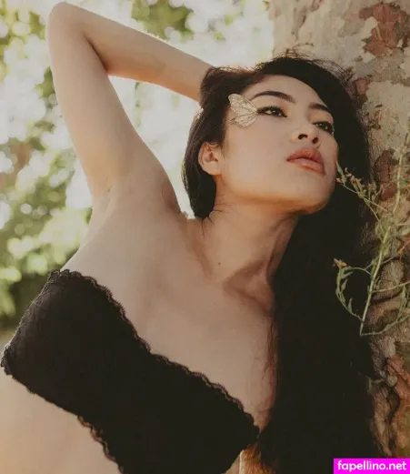 Allison Yellow OnlyFans Thumbnail #TJL8CqXQol