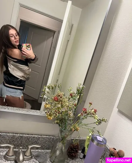 Allisonchandlerfree OnlyFans Thumbnail #dgEmWVxKRe