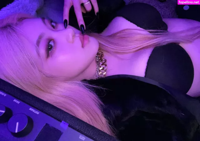 Allissa Shin OnlyFans Thumbnail #zmhFVwepLr