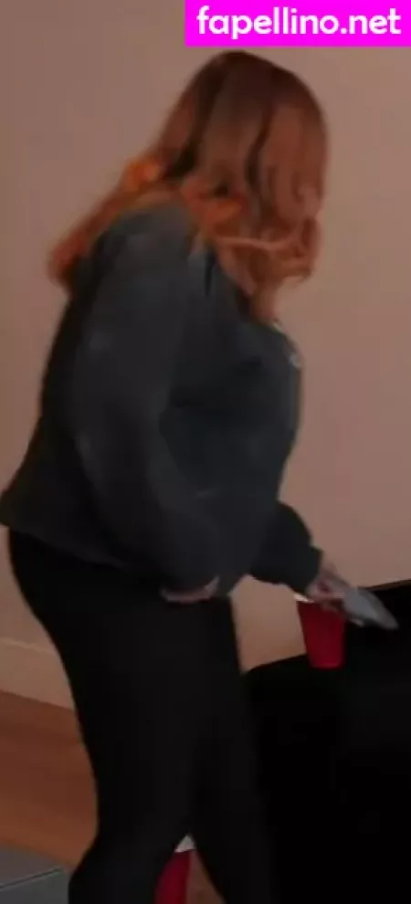 Alluux OnlyFans Thumbnail #AQxNMtQerd