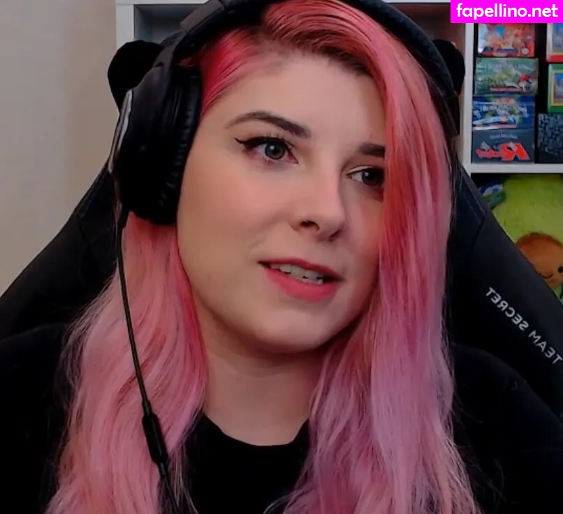 alluux_, alluux_official, amouranth Nude Leaked OnlyFans Photo #TkdfRyWCC0