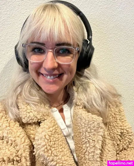 Ally Elliot OnlyFans Thumbnail #W9gkdozcWX