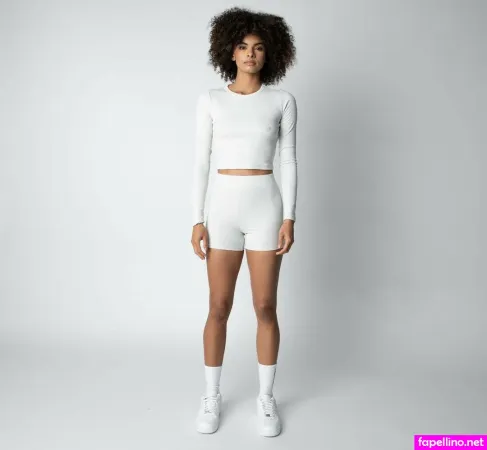 Ally Renee OnlyFans Thumbnail #N7TuNIkEqA