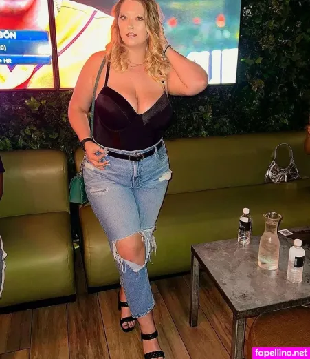 Ally Theis OnlyFans Thumbnail #B3Q0TlXlYe