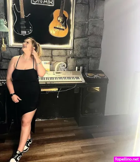 Ally Theis OnlyFans Thumbnail #sDaCehzbgu