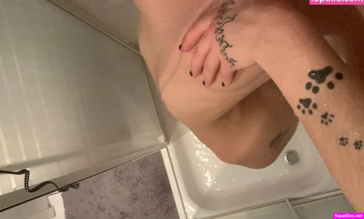 Allyalden OnlyFans Thumbnail #9Oa0i6bKo3