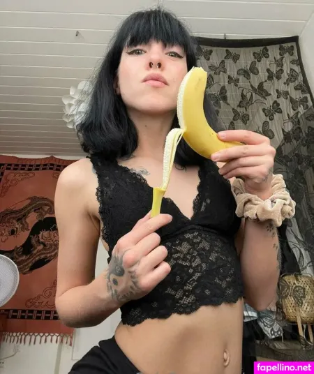 Allyaldenn OnlyFans Thumbnail #BrKxmfs3UG