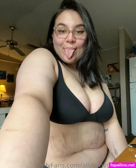 Allyismyname Vip OnlyFans Thumbnail #0FLEflRJx8