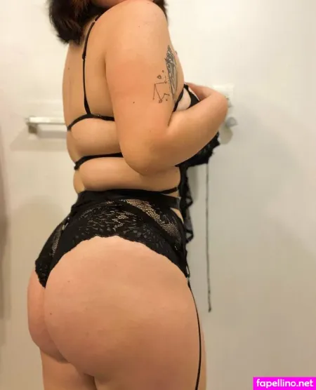 Allyleth19 OnlyFans Thumbnail #yLu5cBTfOL