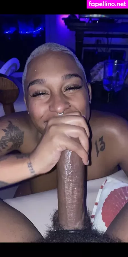 Allynra OnlyFans Thumbnail #lJ1hqH4SK1