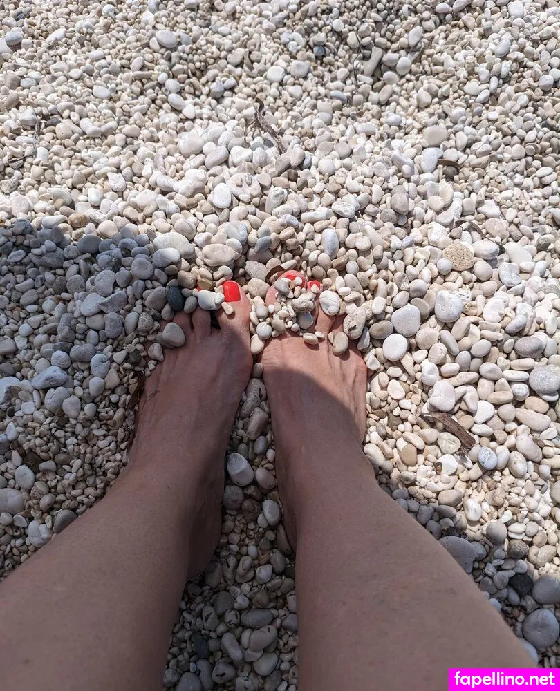 allyouneedismytoes, allyouneedissmood Nude Leaked OnlyFans Photo #08yIJZiLAN