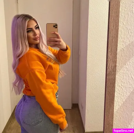 Allysophiie OnlyFans Thumbnail #CCRje0rgIk