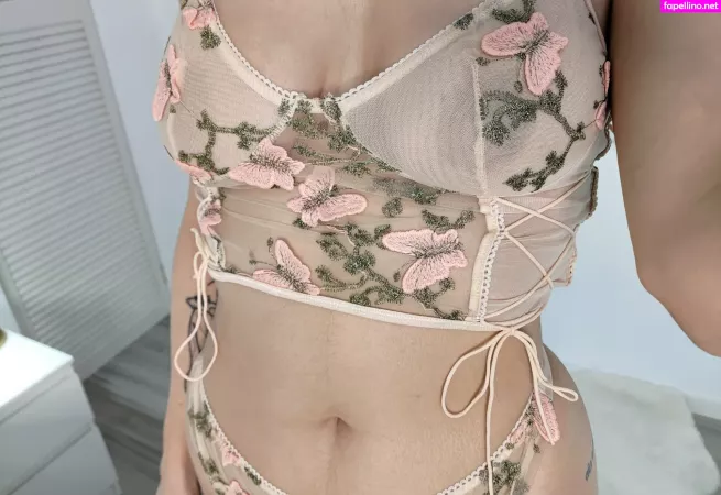 Allysson69 OnlyFans Thumbnail #3zdCe4buAM