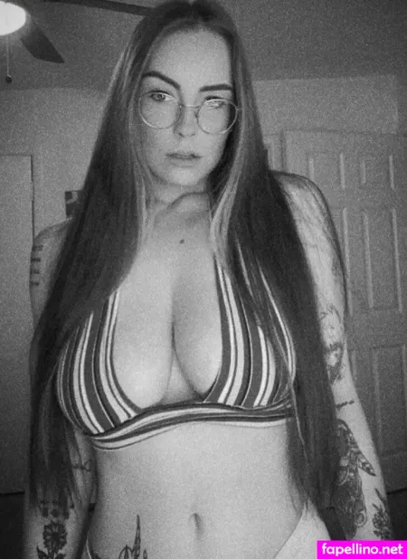 Allyuhhb OnlyFans Thumbnail #7fFgAWoCYx