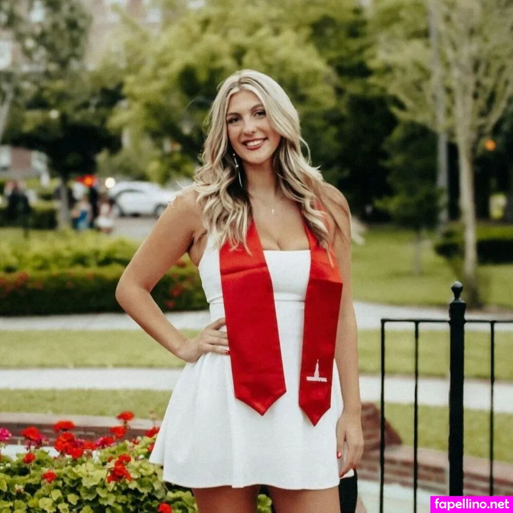 allyveleke Nude Leaked OnlyFans Photo #8EG1ZbXi2J