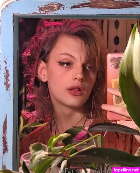 Alm0ndm0chi OnlyFans Thumbnail #4J6mq0UMsT