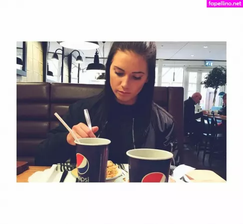 Alma Tandrup OnlyFans Thumbnail #7yfPPixFsv