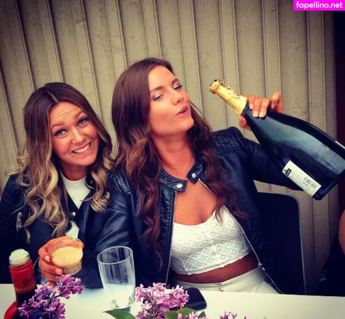 Alma Tandrup OnlyFans Thumbnail #Fxaz8vc8WB