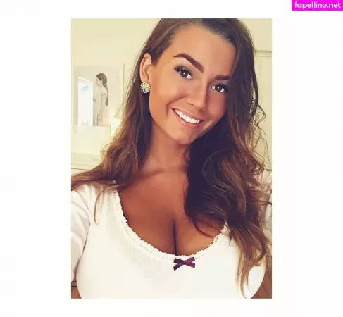 Alma Tandrup OnlyFans Thumbnail #nyP829JAWE