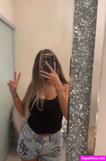 Almira Azemi OnlyFans Thumbnail #3gSTYvxjYo