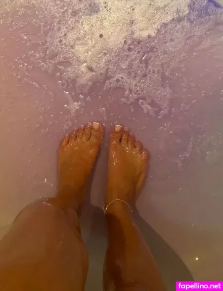 Almira Azemi OnlyFans Thumbnail #Dx8uSh1P4W