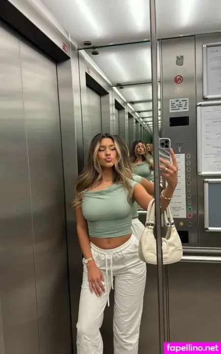 Almirra Az OnlyFans Thumbnail #YiTZG8OE5F