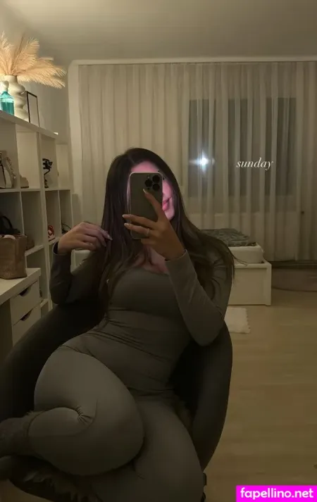 Almirra Az OnlyFans Thumbnail #e3PkQefSi7