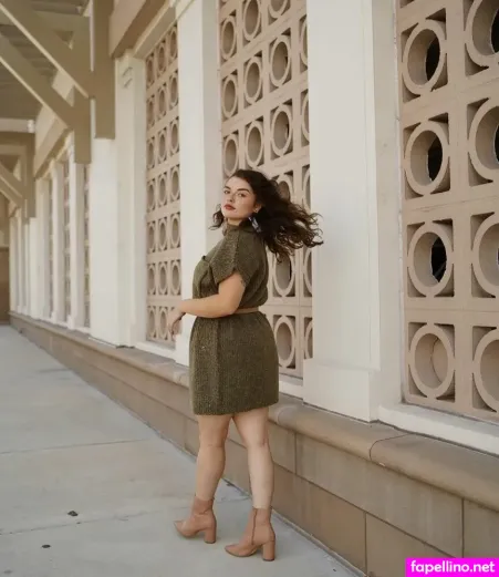 Alondra Larson OnlyFans Thumbnail #OQlHaJYPwE