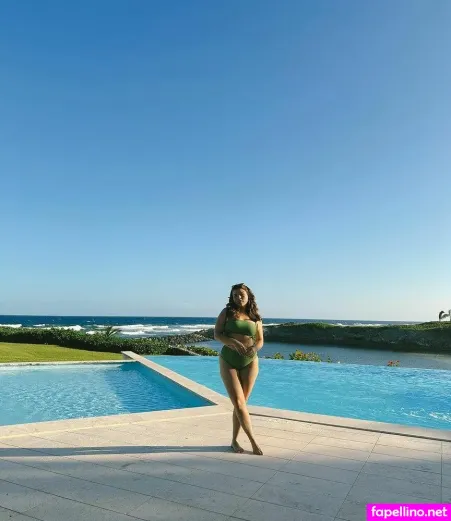 Alondra Larson OnlyFans Thumbnail #VVZSVncAOm